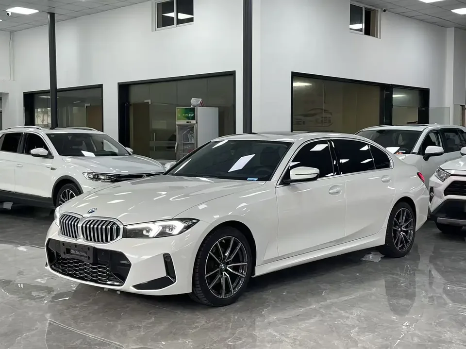 BMW 3 Series 2023