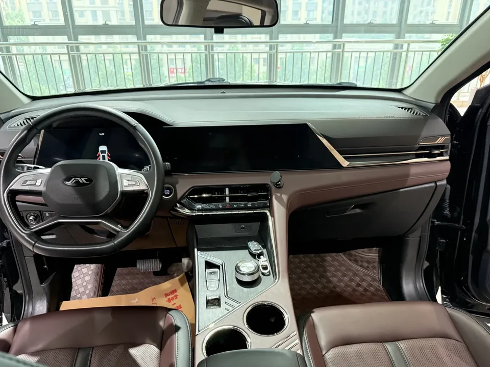 Jianghuai JAC X8 PLUS JAC X8 PLUS 2024 JAC X8 PLUS 2024 1.5TGDI DCT Smart Edition 7 seats 2024 — thumbnail 3
