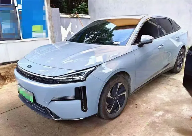 Geely Galaxy L6 2025