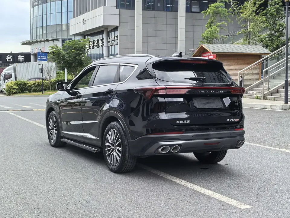 Jetour Jietu X70 PLUS JETOUR X70 PLUS 2023 1.5T DCT Brave PLUS 7-seater 2024 — миниатюра 4