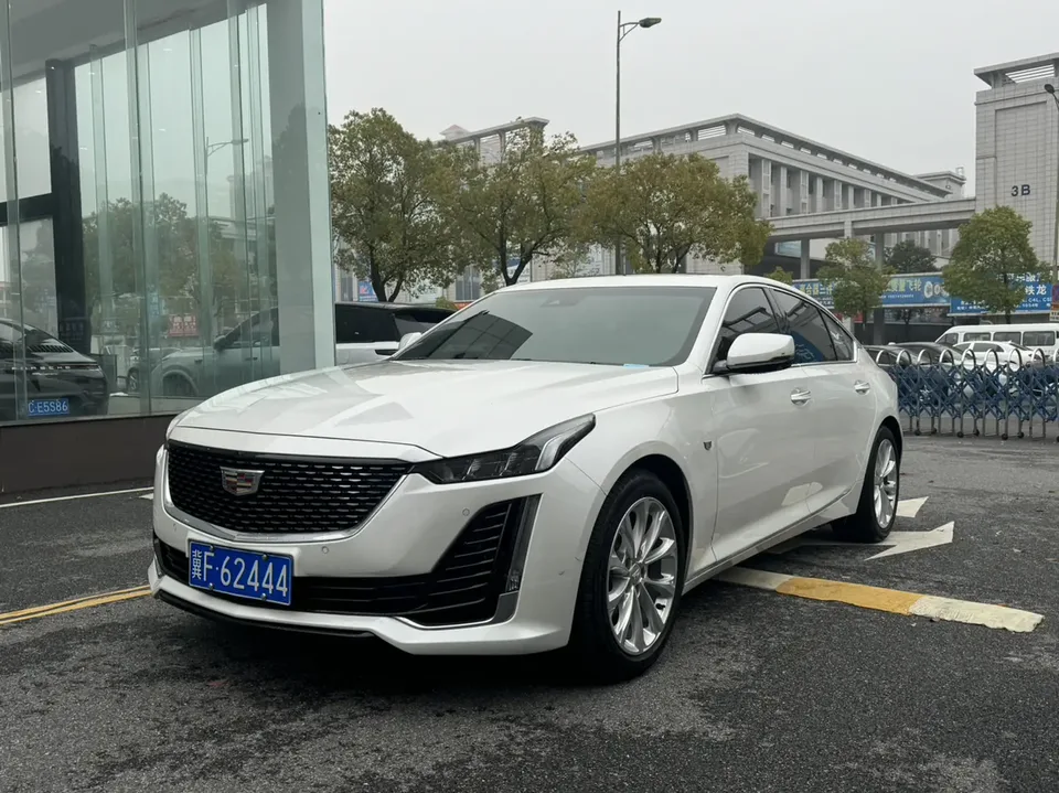 Cadillac CT5 2023