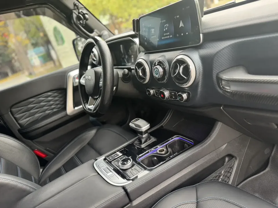 BAIC Beijing Off-road BJ40 Beijing Off-road BJ40 2023 2.0T Automatic 4WD City Hunter Edition Supreme Edition 2023 — миниатюра 4