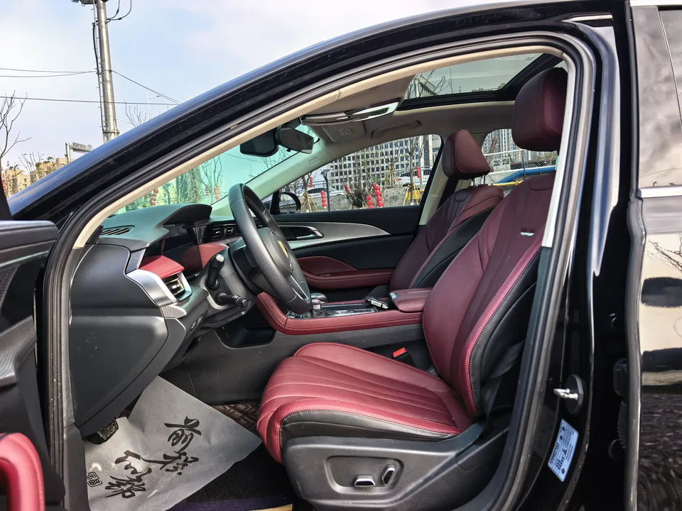 Hongqi H5 Hongqi H5 2023 1.5T DCT Zhilian Qiyue Edition 2023 — миниатюра 4