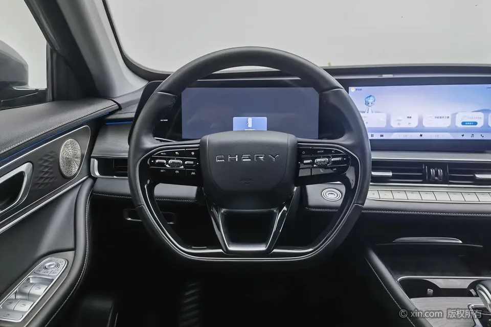 Chery Tiggo 8 Pro Tiggo 8 PRO 2025 290T 2WD Luxury Edition 2025 — миниатюра 3