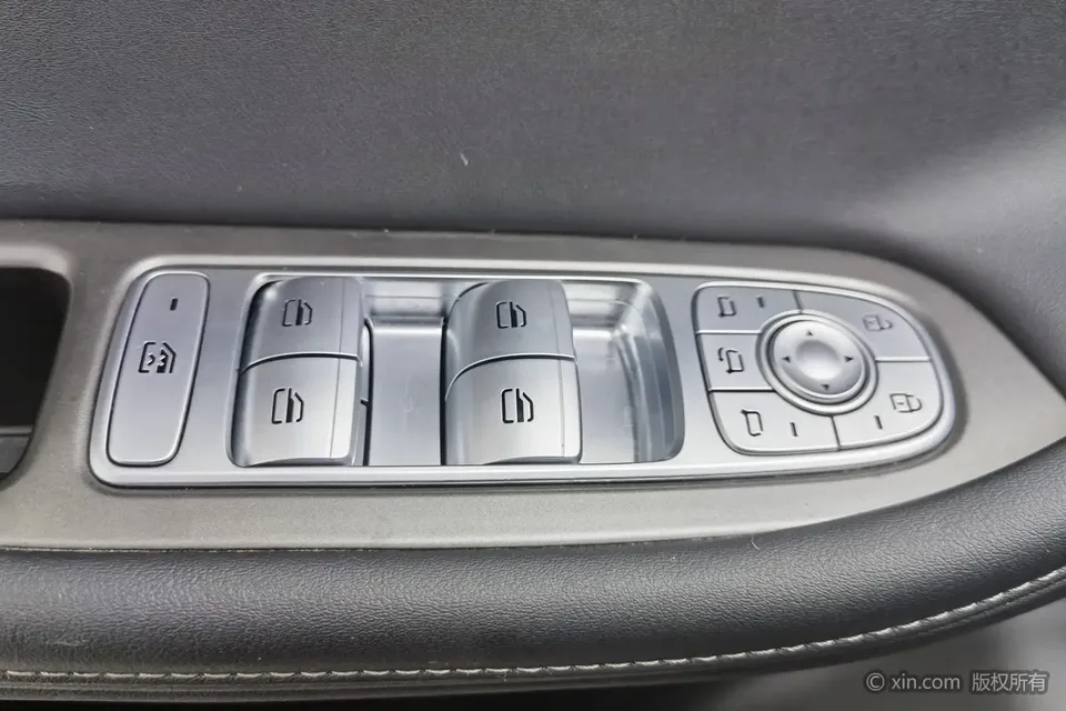 Chery Tiggo 8 Pro Tiggo 8 PRO 2025 290T 2WD Luxury Edition 2025 — миниатюра 5