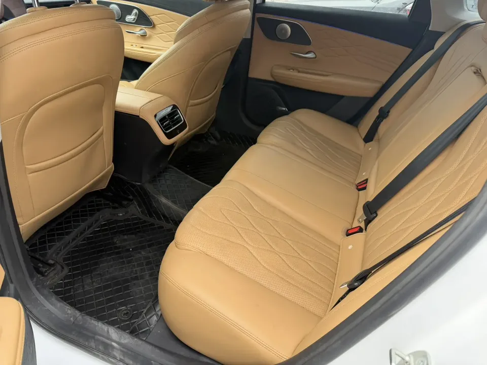 Chery Arrizo 8 PRO 290TGDI DCT Luxury Edition 2024 — миниатюра 3