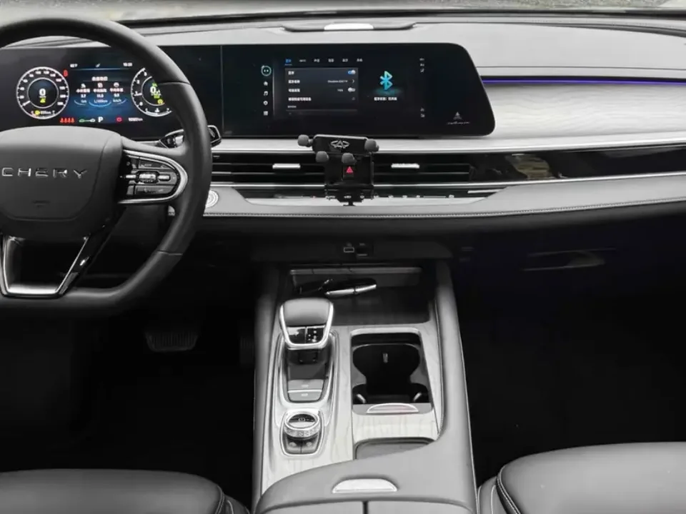 Chery Arrizo 8 high-energy version 2.0T DCT Chi 2023 — миниатюра 4