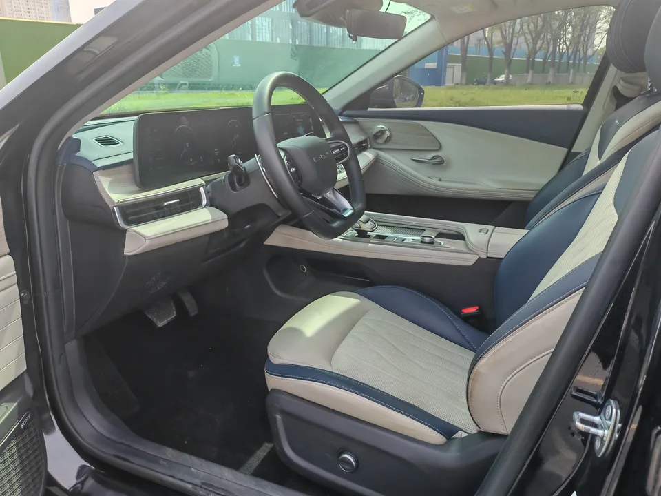 Chery Arrizo 8 1.6TGDI DCT Elegant 2022 — миниатюра 3