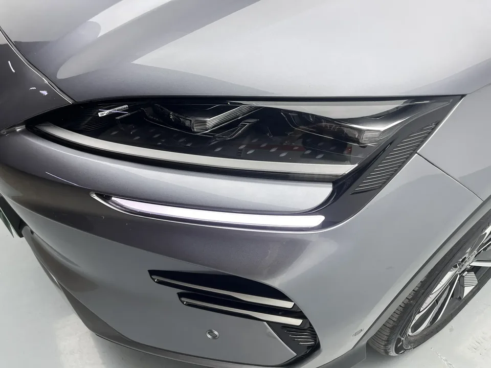 BYD Song PLUS EV Smart Driving Edition 520KM Luxury Model 2025 — миниатюра 3