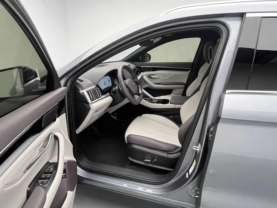 BYD Song PLUS EV Smart Driving Edition 520KM Luxury Model 2025 — миниатюра 4