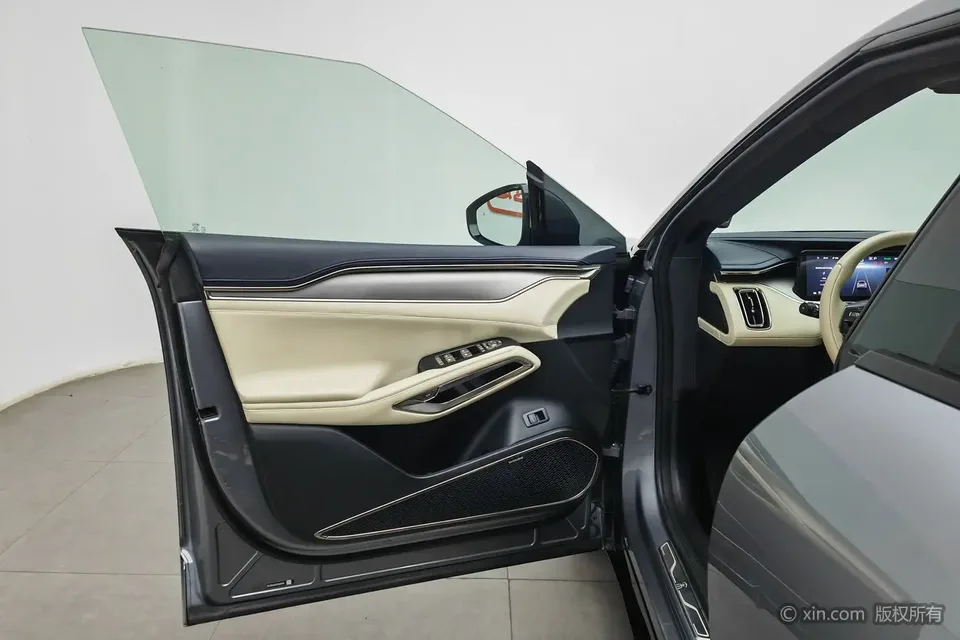 BYD Song L EV Song L EV 2024 550km Excellence Edition 2024 — миниатюра 5