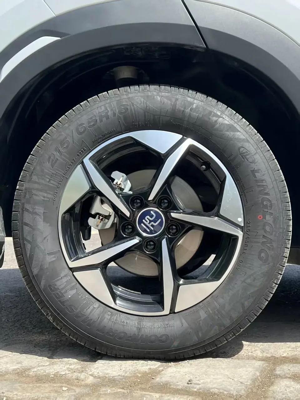 BYD Yuan Up Intelligent Driving Edition 401KM Leading Model 2025 — миниатюра 2
