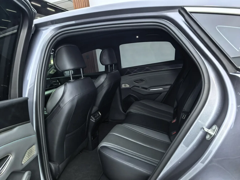 BYD Qin L DM DM-i 120KM Leading Model 2025 — миниатюра 4