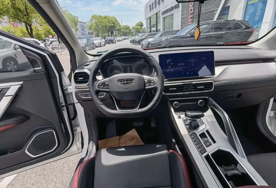 Geely Coolray SX11 Binyue 2021 240T DCT Diamond Edition 2022 — thumbnail 4