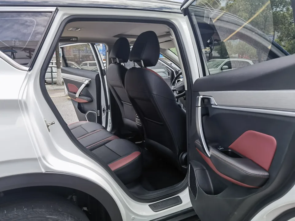 Geely Coolray SX11 Binyue 2021 240T DCT Diamond Edition 2022 — thumbnail 5