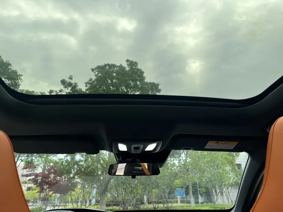 Changan UNI-V 1.5T Premium Edition 2025 — миниатюра 3