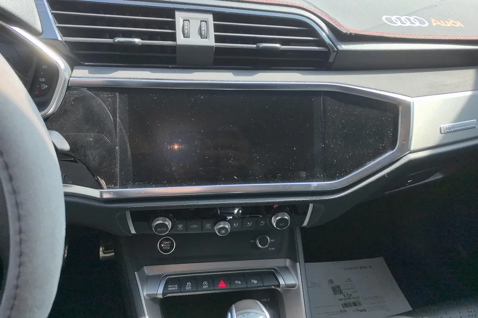 Audi Q3 Audi Q3 2023 40 TFSI Fashionable and Dynamic 2023 — миниатюра 3