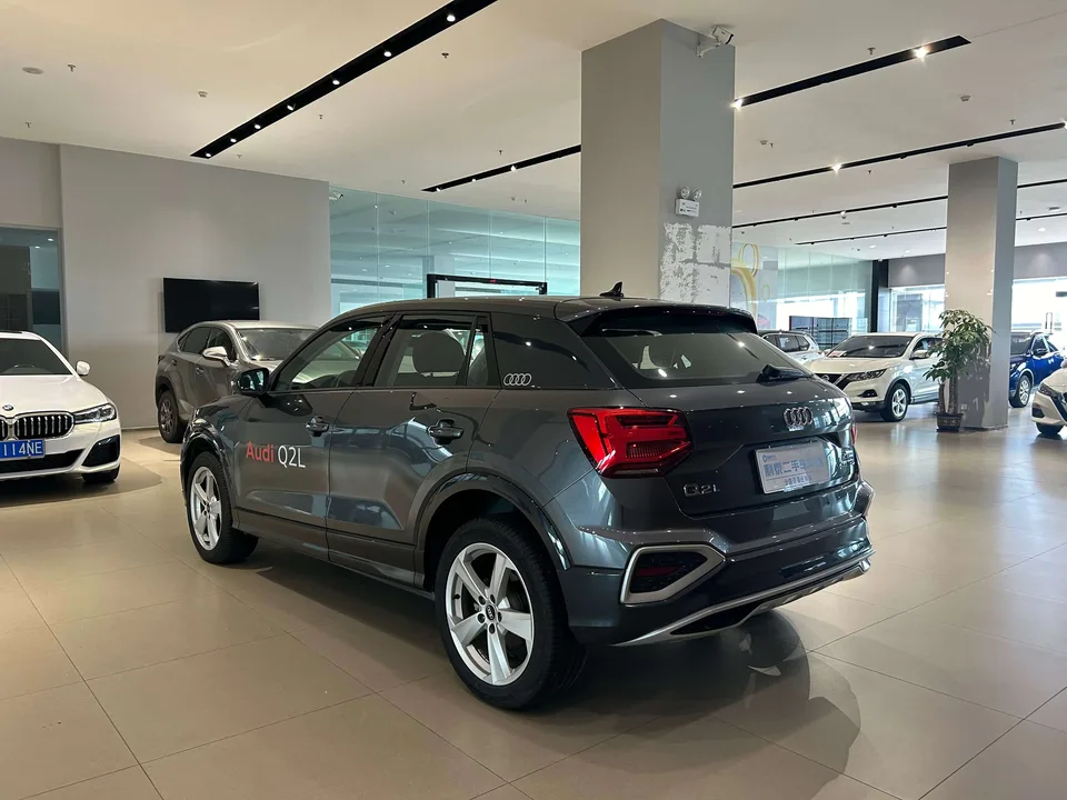 Audi Q2L Audi Q2L 2022 35 TFSI Enterprising and Elegant Model 2023 — миниатюра 2