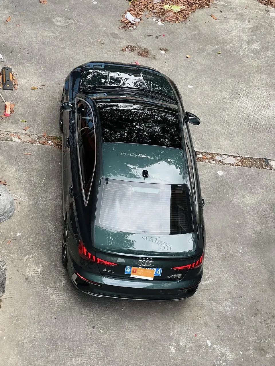Audi A3 Sportback 35 TFSI Luxury Sports Edition 2023 — миниатюра 2