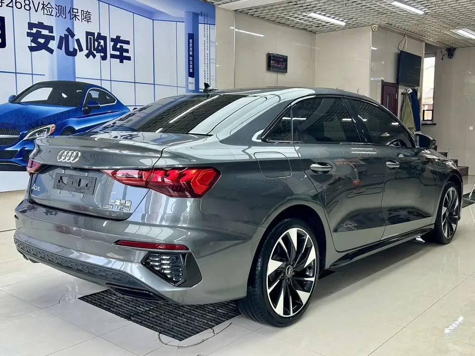Audi A3 A3 2022 A3L Limousine 35 TFSI Fashion Sports 2022 — миниатюра 2