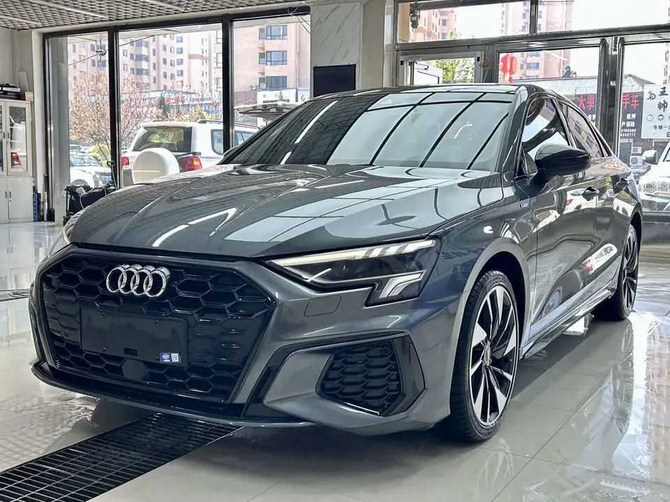 Audi A3 A3 2022 A3L Limousine 35 TFSI Fashion Sports 2022 — фото 1, купить с доставкой в Москву