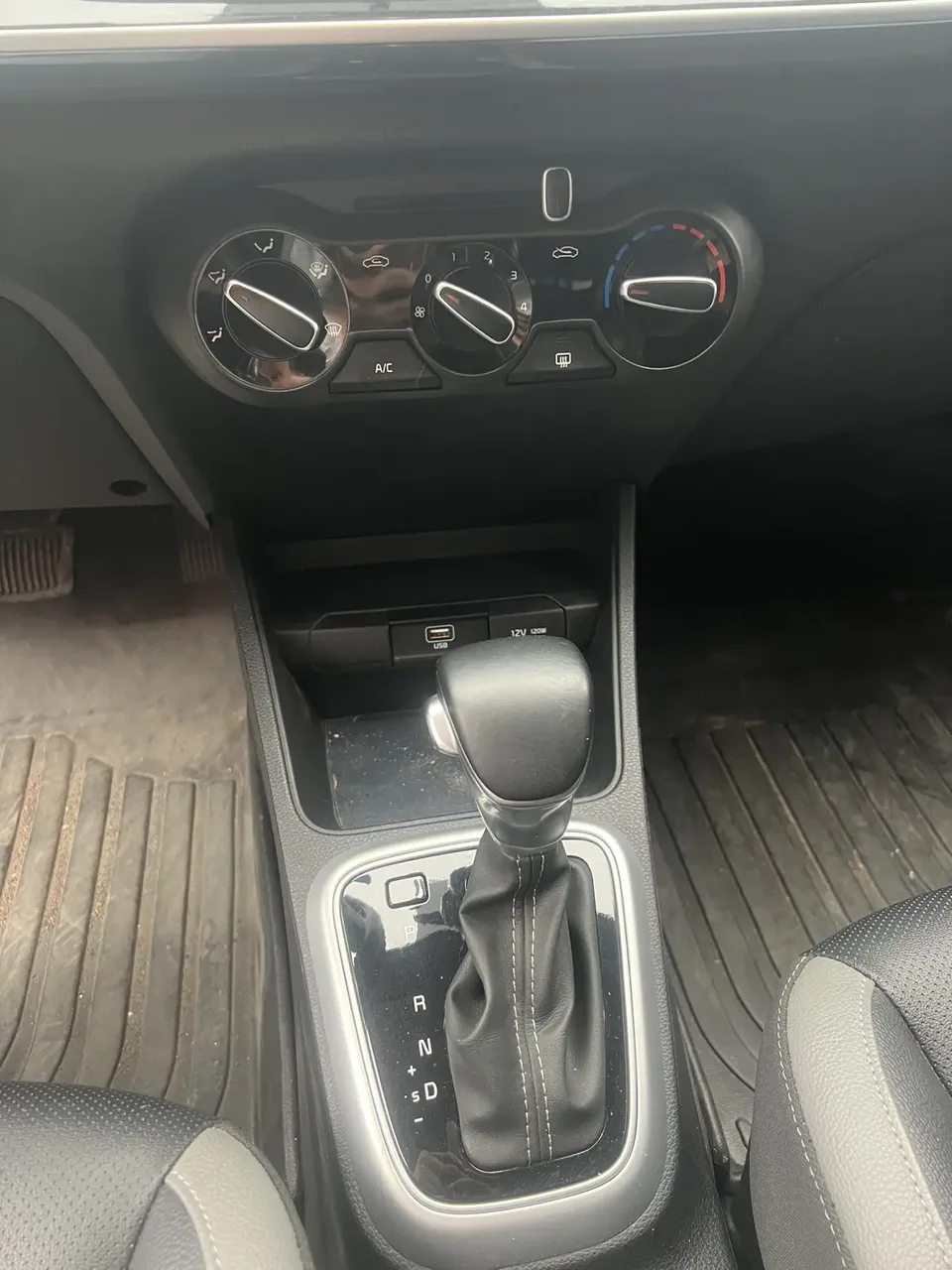 Kia KX1 Yipao 2021 Yipao facelift 1.4L CVT Fun Edition 2023 — thumbnail 3
