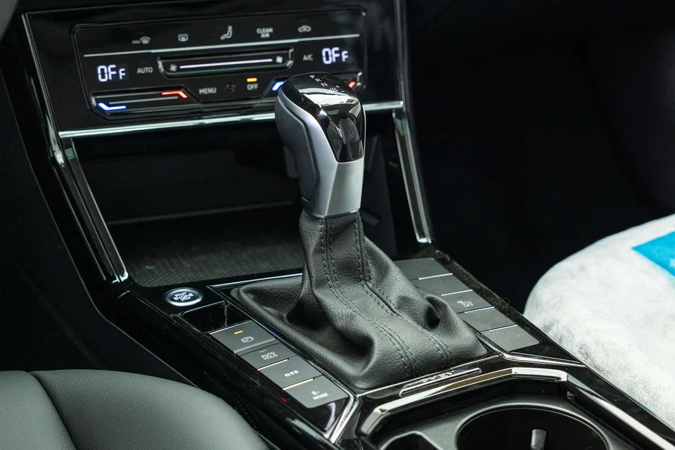 Volkswagen Passat PHEV Passat PHEV 2025 430PHEV Hybrid Business Edition 2026 — миниатюра 5