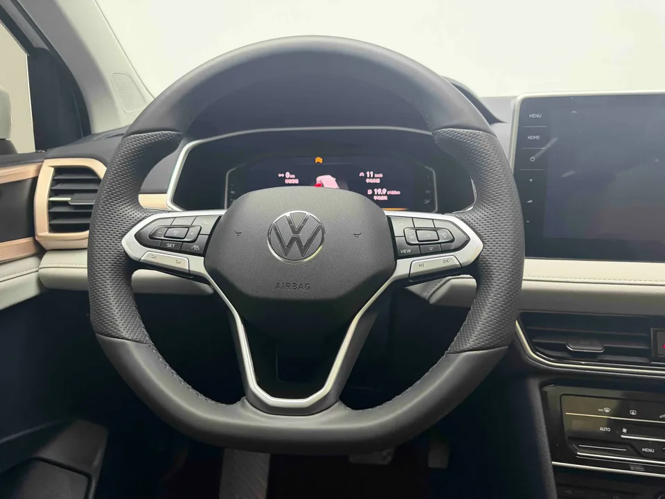 Volkswagen Tharu 300TSI 2WD Full Moon Edition 2024 — миниатюра 5
