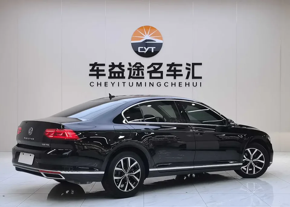 Volkswagen Magotan Magotan 2020 330TSI DSG Leading Edition 2022 — миниатюра 2