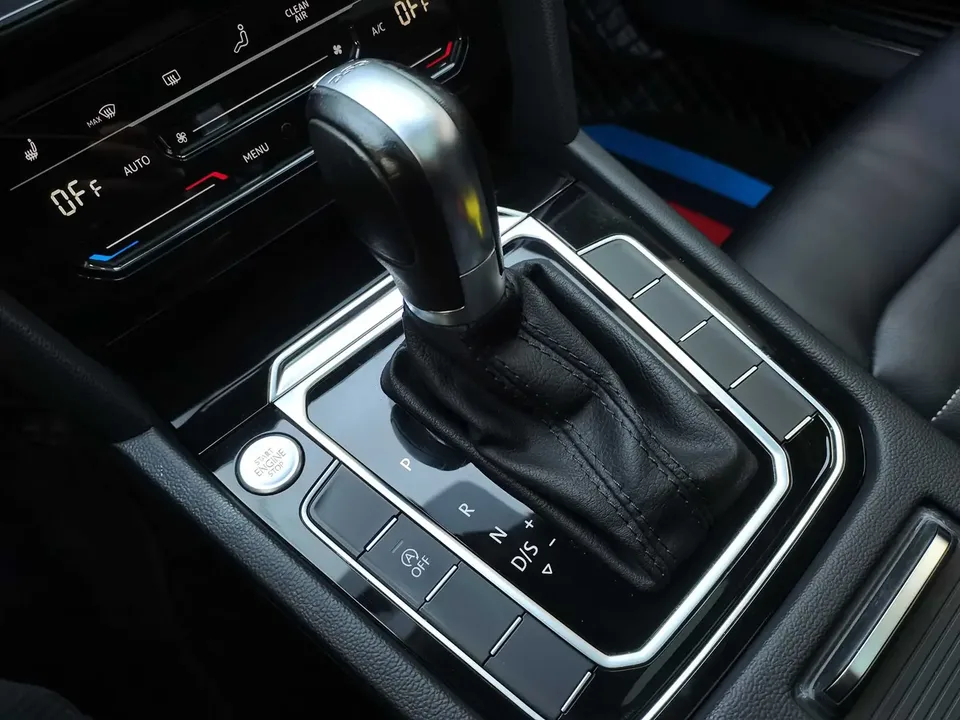 Volkswagen Magotan Magotan 2020 330TSI DSG Leading Edition 2022 — миниатюра 5