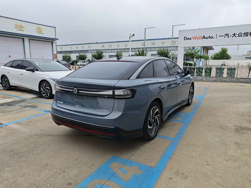 Volkswagen ID.7 VIZZION ID.7 VIZZION 2024 PRO Edition 2024 — миниатюра 2