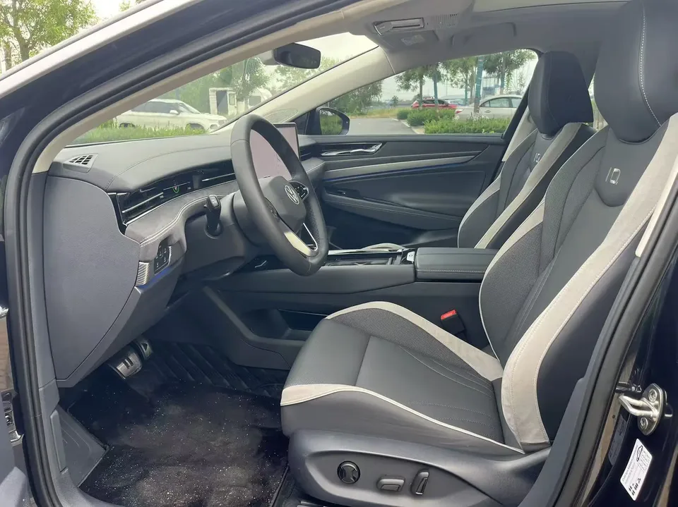 Volkswagen ID.7 VIZZION ID.7 VIZZION 2024 PRO Edition 2025 — миниатюра 3