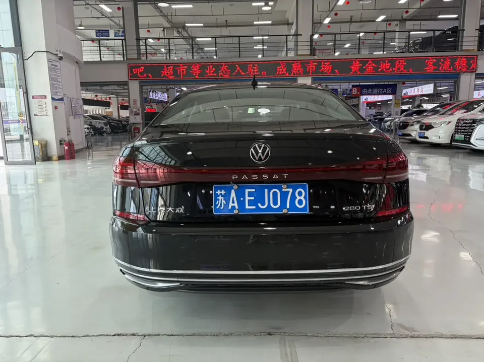 Volkswagen Passat Passat 2022 Passat 2022 280TSI Business Edition 2022 — миниатюра 2
