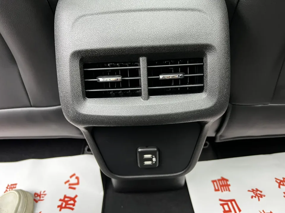 Chevrolet Equinox Explorer 2022 light hybrid 550T RS smart expansion version 2023 — миниатюра 3