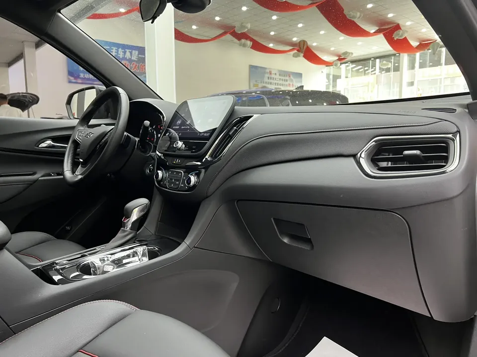 Chevrolet Equinox Explorer 2022 light hybrid 550T RS smart expansion version 2023 — миниатюра 5