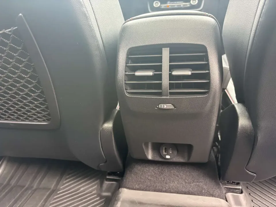 Ford Focus Focus 2021 hatchback EcoBoost 180 automatic ST Line 2022 — миниатюра 4