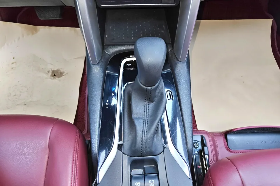 Toyota CorollaCross 2.0L CVT Elite Edition 2025 — миниатюра 4