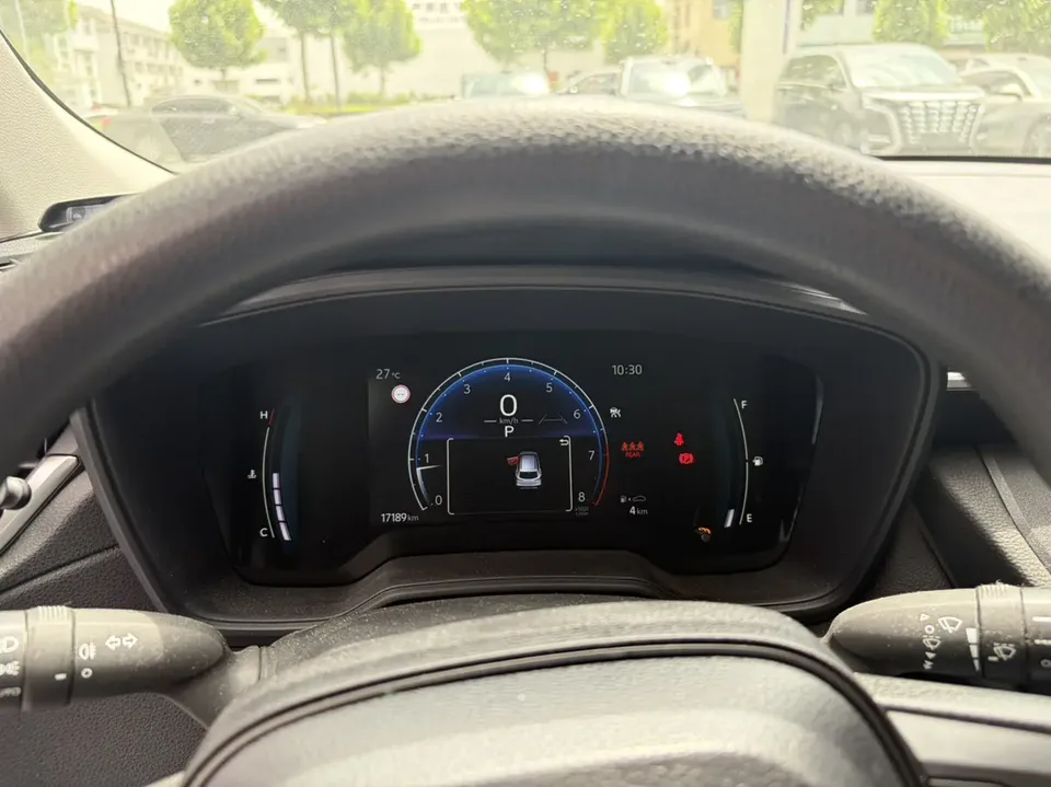 Toyota CorollaCross 2.0L CVT Pioneer Edition 2023 — миниатюра 5