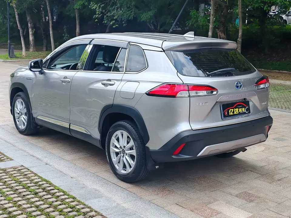 Toyota CorollaCross 2.0L Intelligent Electric Hybrid Dual Engine Pioneer Edition 2024 — миниатюра 2