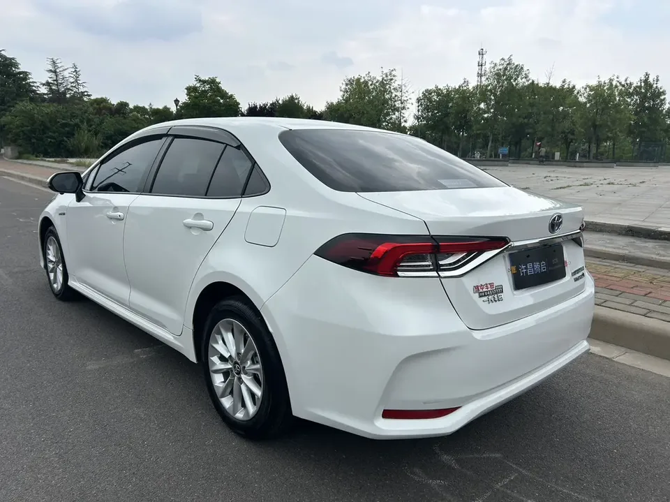 Toyota Corolla Corolla 2021 2021 Corolla Hybrid 1.8L E-CVT Elite Edition 2022 — thumbnail 2