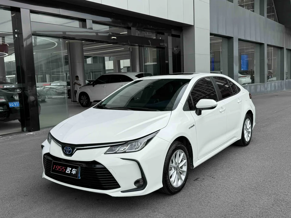 Toyota Corolla Corolla 2021 2021 Corolla Hybrid 1.8L E-CVT Elite Edition 2023 — photo 1, buy with delivery to Moscow