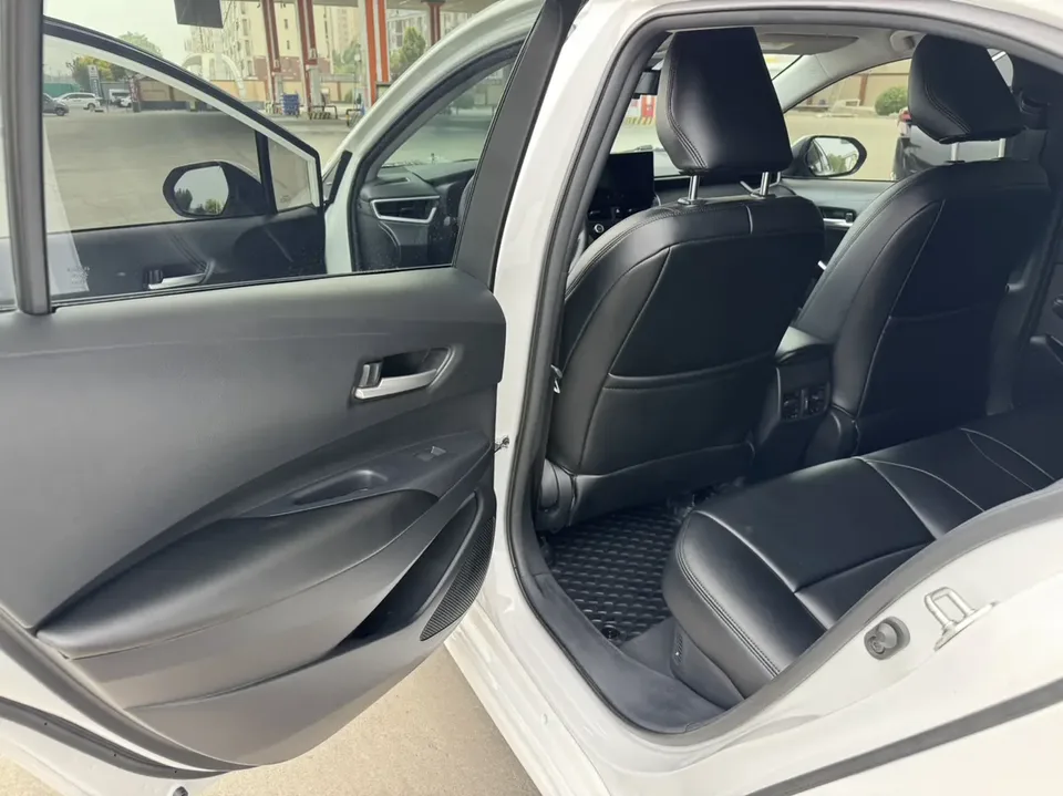 Toyota Corolla Intelligent Electric Hybrid Dual Engine 1.8L E-CVT Pioneer Edition 2024 — миниатюра 5