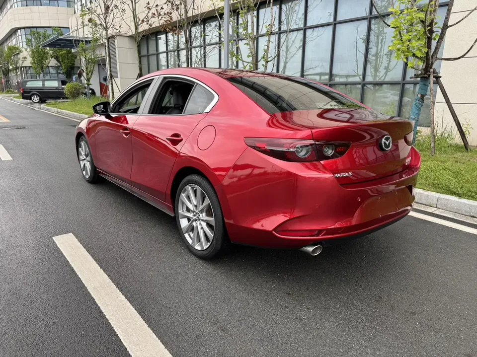 Mazda Axela Mazda3 2021 2.0L Automatic Quality Edition 2022 — thumbnail 4