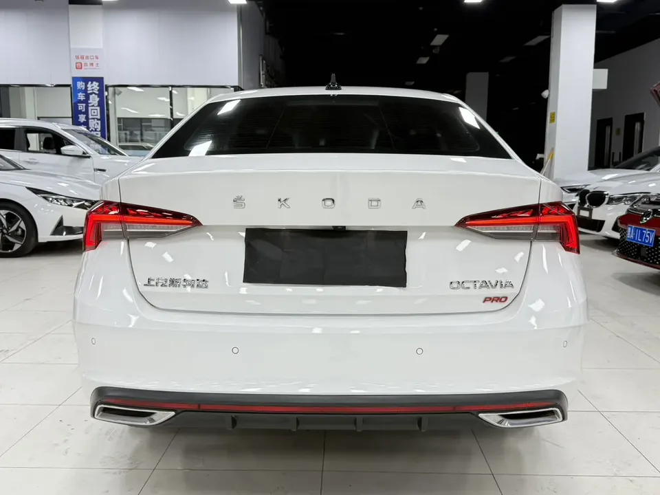 Skoda Octavia Octavia 2022 PRO TSI280 DSG Premium Edition 2022 — thumbnail 2