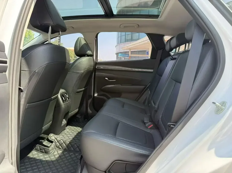 Hyundai tucson l Tucson 2023 Tucson L 1.5T DLX 2WD Luxury Edition 2024 — миниатюра 3