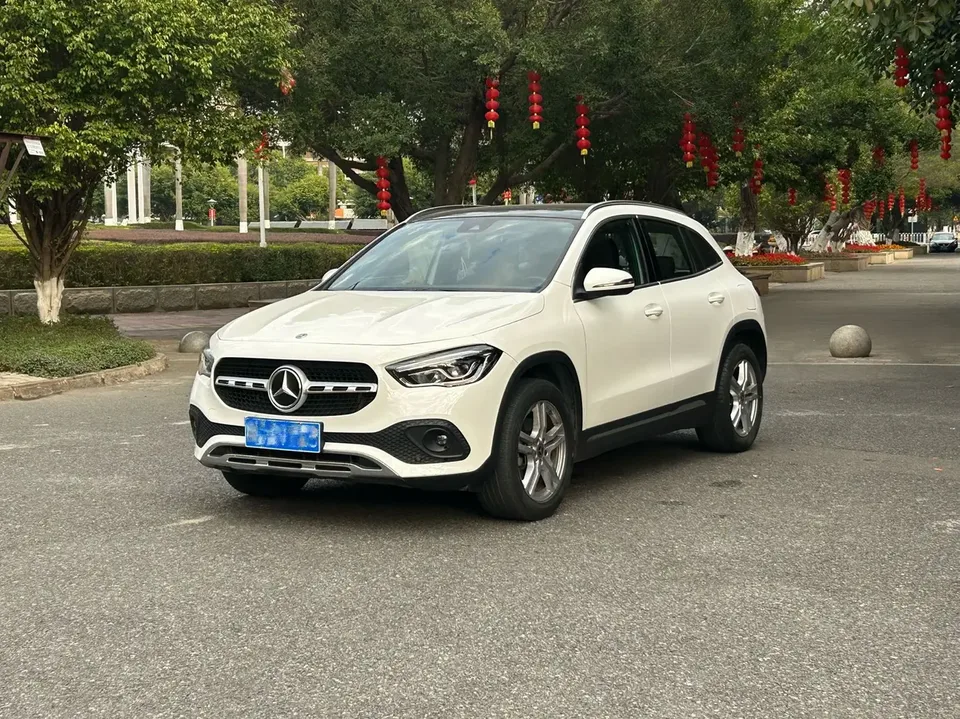 Mercedes-Benz GLA 2023