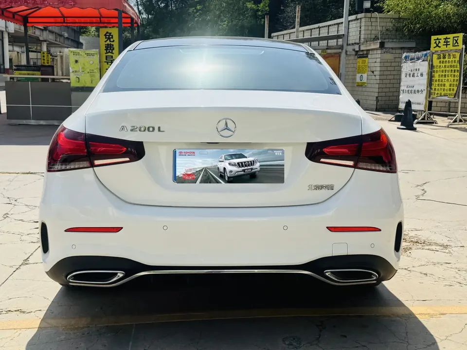 Mercedes-Benz Mercedes Benz A Class Mercedes-Benz A-Class 2023 A 200 L Sports Sedan Dynamic Edition 2023 — миниатюра 2