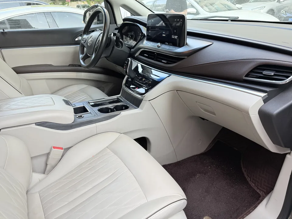 Buick GL8 facelift land business class 2.0T premium type 2022 — миниатюра 5