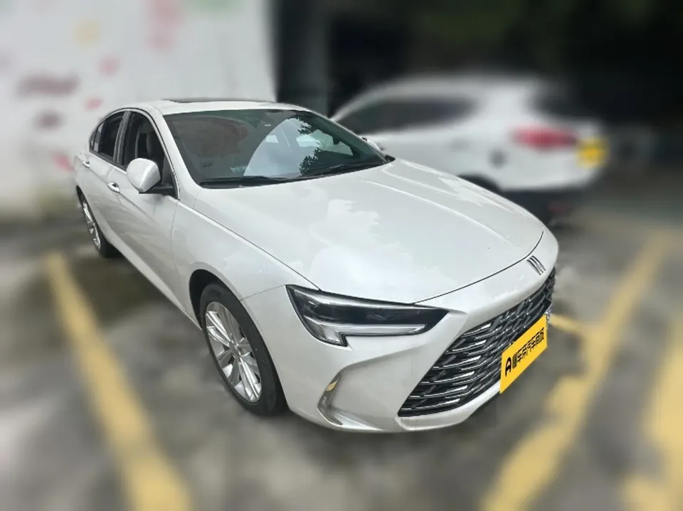 Buick Majesty Regal 2024 28T Enjoyment Edition 2024 — миниатюра 3