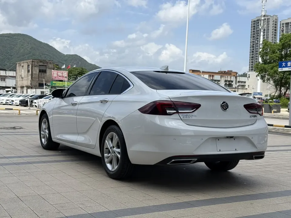 Buick Majesty Regal 2023 552T Smart Edition 2023 — миниатюра 5